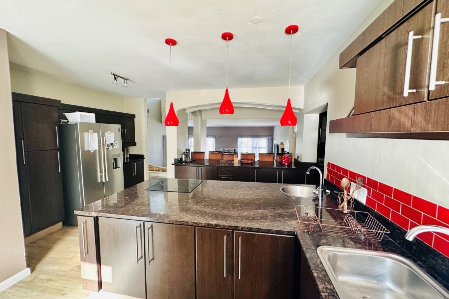 4 Bedroom Property for Sale in Providentia Eastern Cape